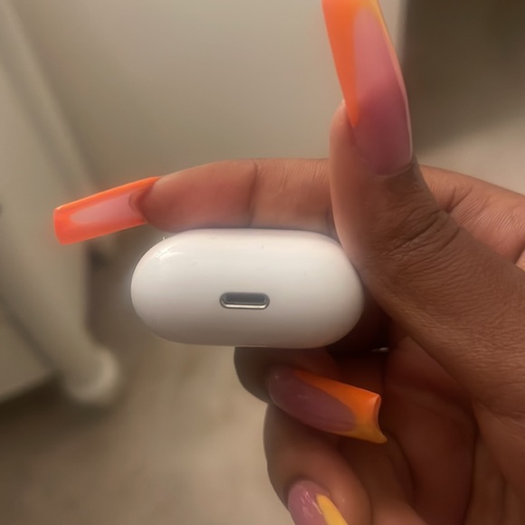 Apple Airpods Case 1st Generation - Picture 3 of 7